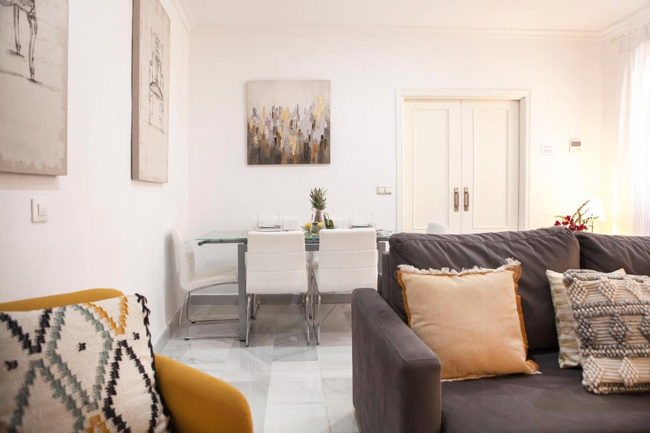 Apartamentos Rg Arenal II Sewilla Zewnętrze zdjęcie